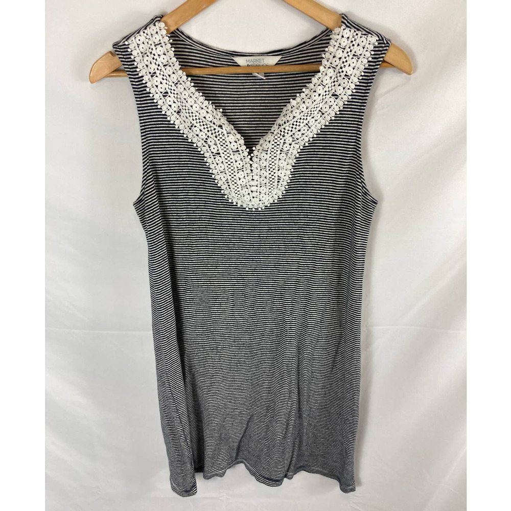market & spruce elaina crochet trim knit dress size Medium